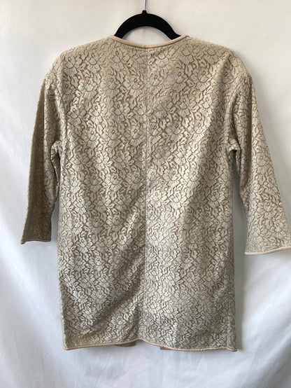 MASSIMO DUTTI.Abrigo beige encaje T.36