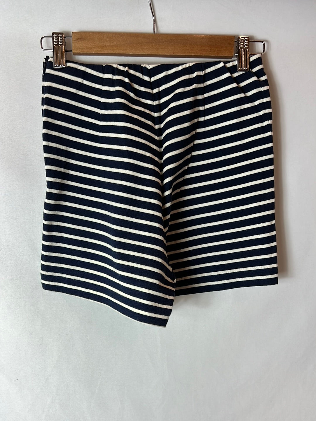 NICE THINGS. Short elástico rayas. T.M