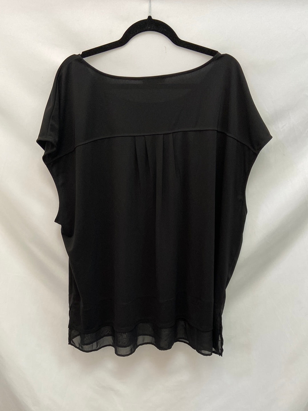 TOMMY HILFIGER. blusa negra manga corta fluida T.46