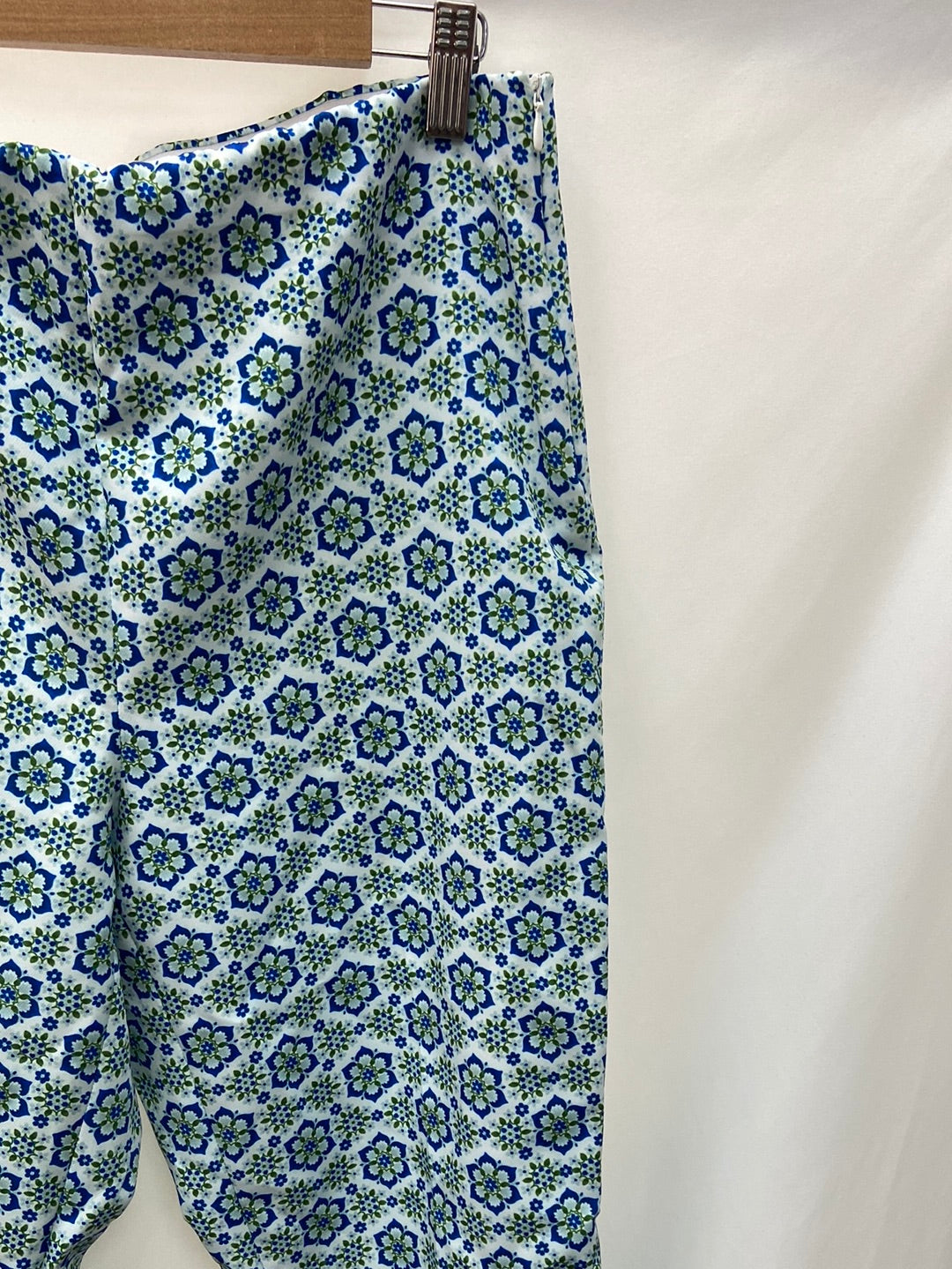 ZARA.Pantalones azules estampados T.XL