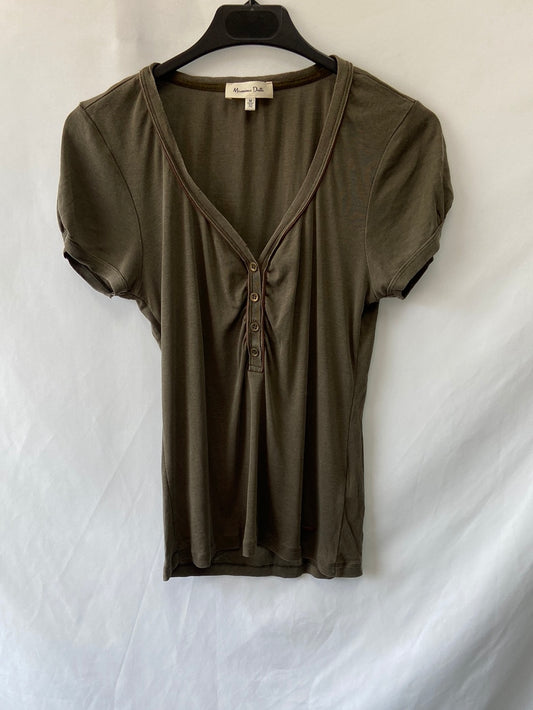 MASSIMO DUTTI. Camiseta verde botones  T.m