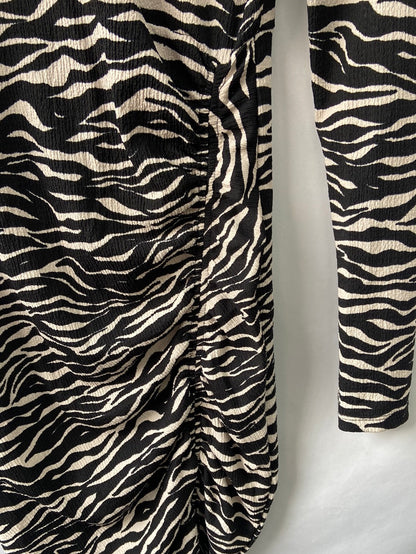 MARKET.BERSHKA.Vestido midi animal print T.S