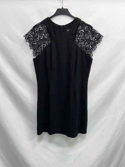 MANGO.Vestido negro hombros encaje T.m