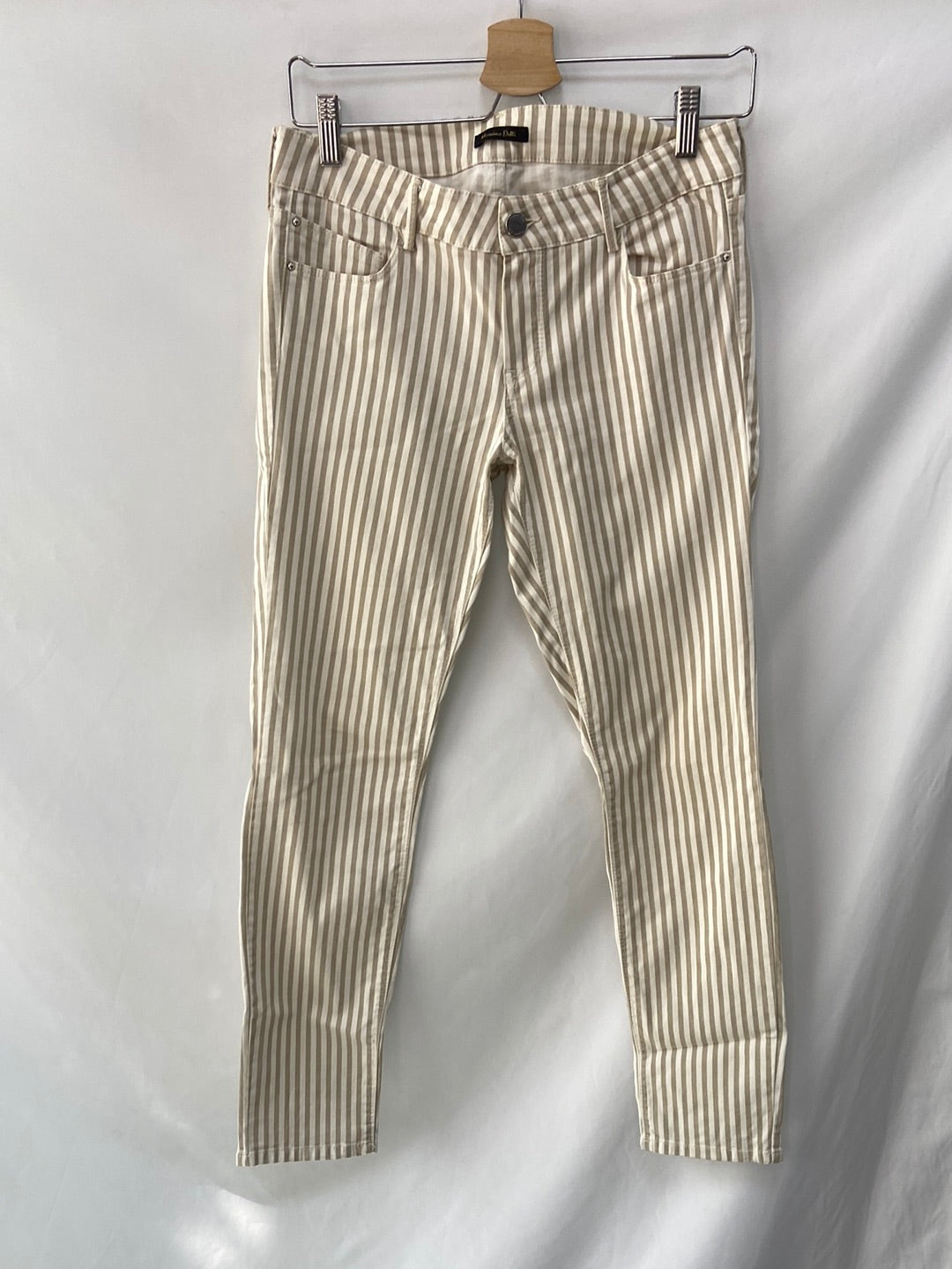 MASSIMO DUTTI.Pantalones pitillo rayas T.36