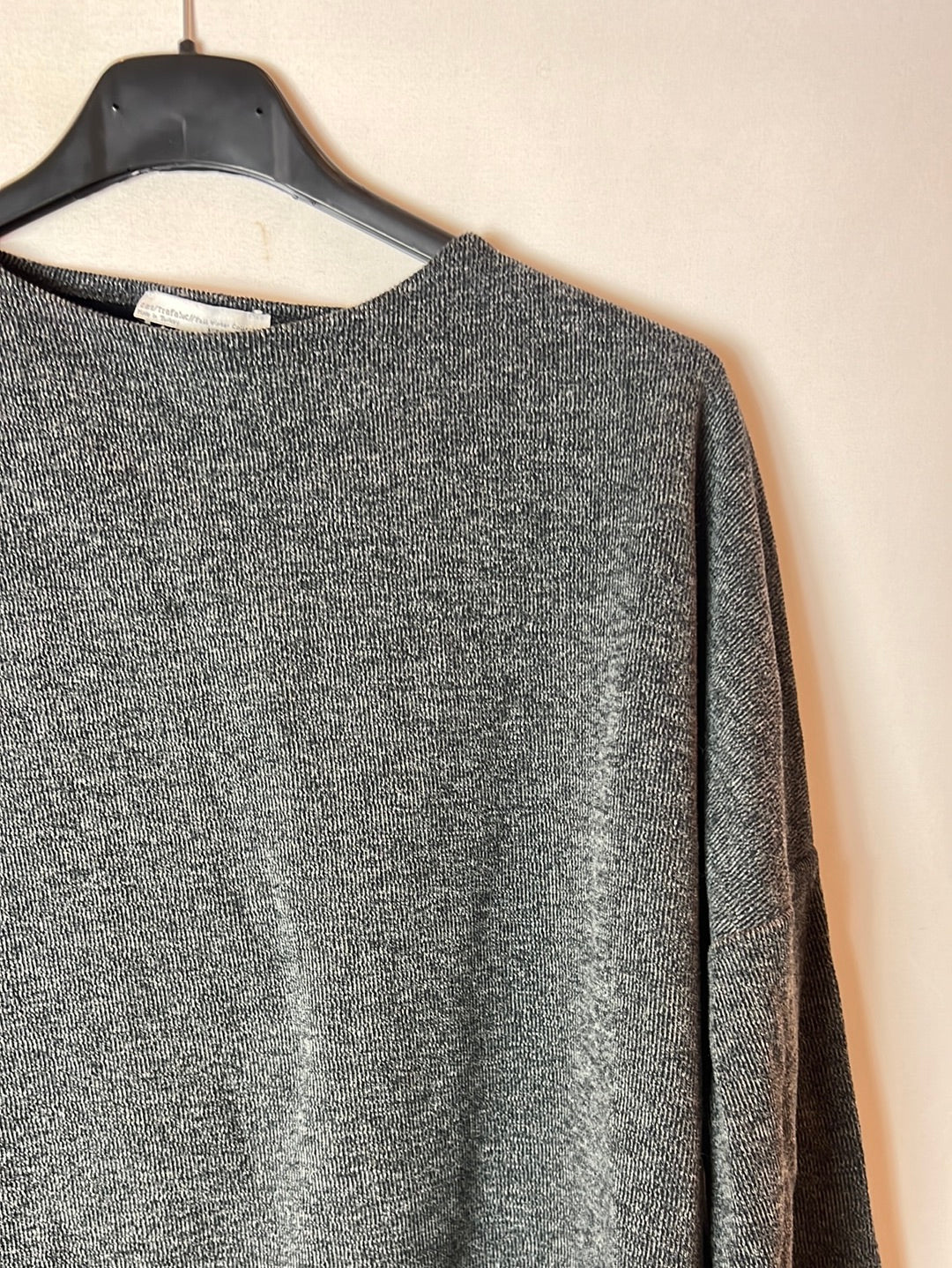 ZARA. Jersey gris aperturas T.s