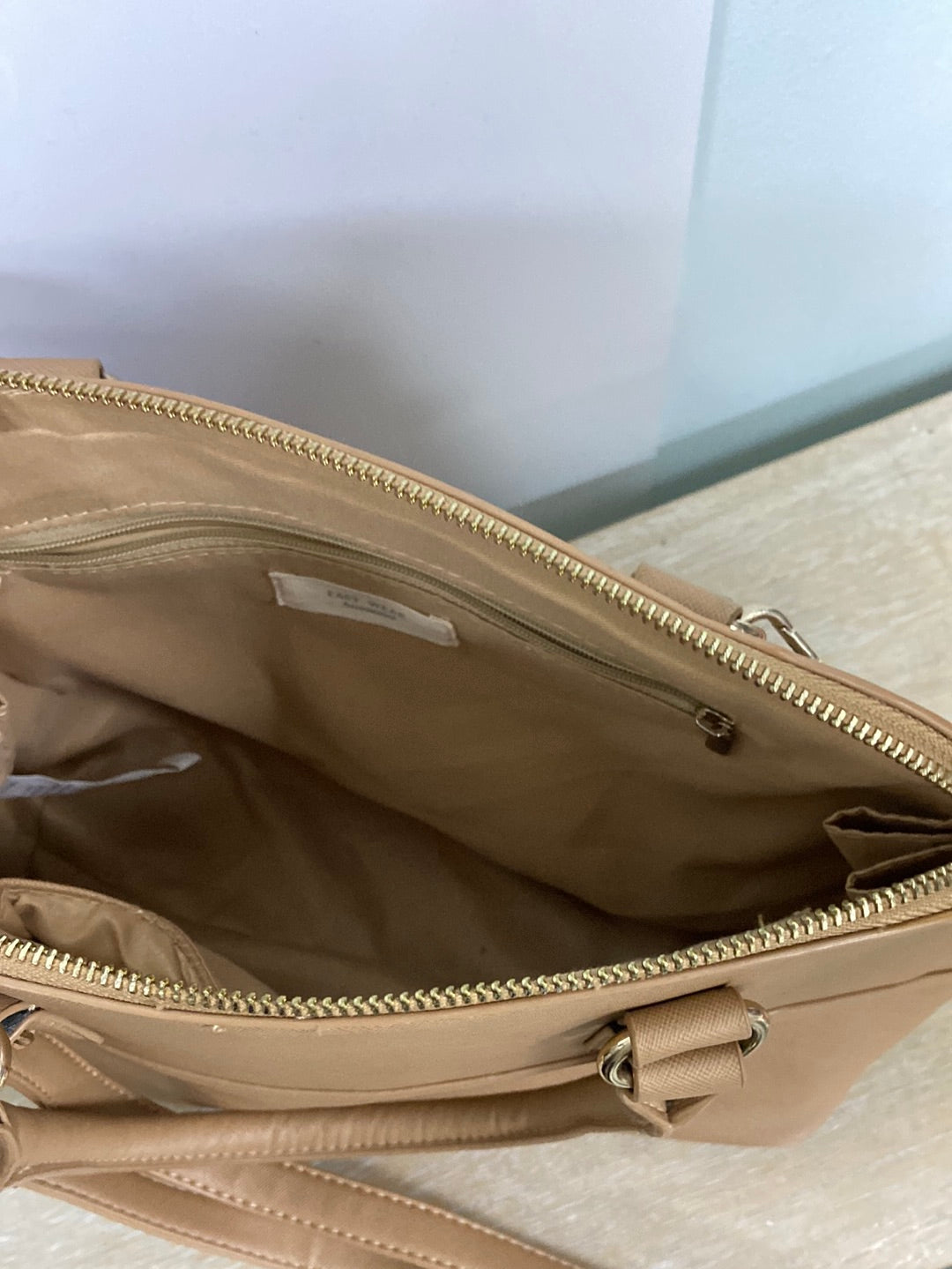 EASY WEAR.Bolso beige polipiel