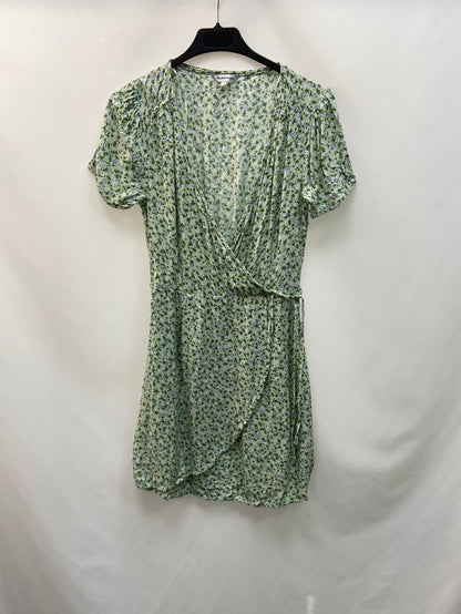 C&A.Vestido corto verde flores. T,34