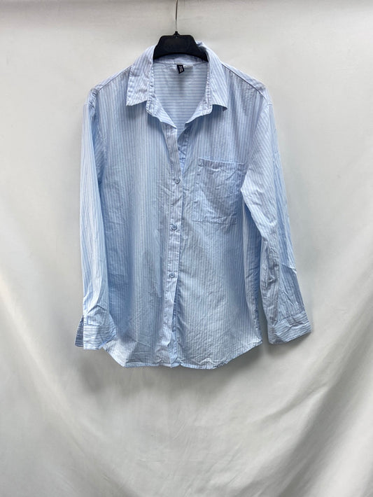 H&M.Camisa rayas azules y blancas T.XXS