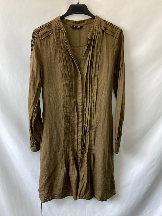 MASSIMO DUTTI. Vestido/sobrecamisa verde caqui T.36