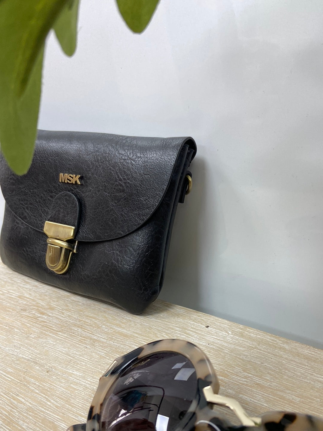 MISAKO.Bolso mini dos correas negro