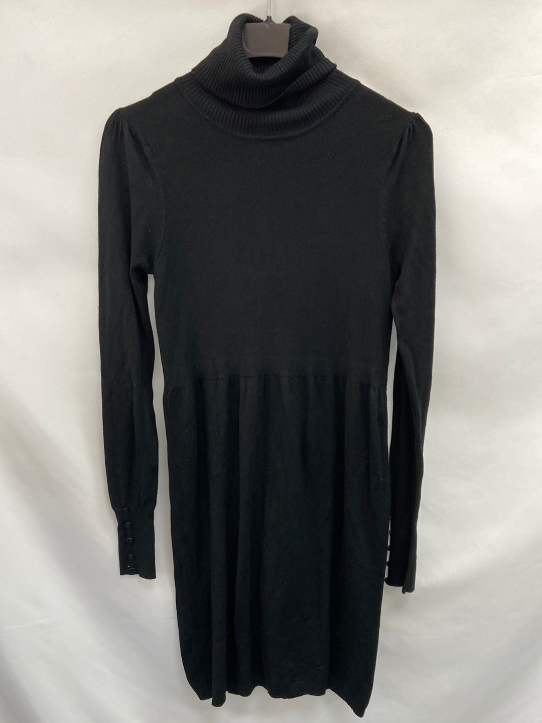 OTRAS.Vestido punto negro cuello vuelto T.m/l