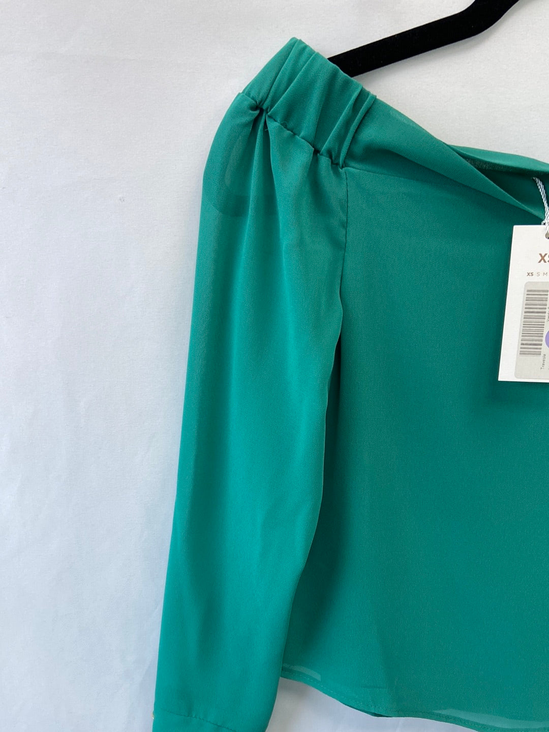 BIMANI.Top verde cuello barco T.XS