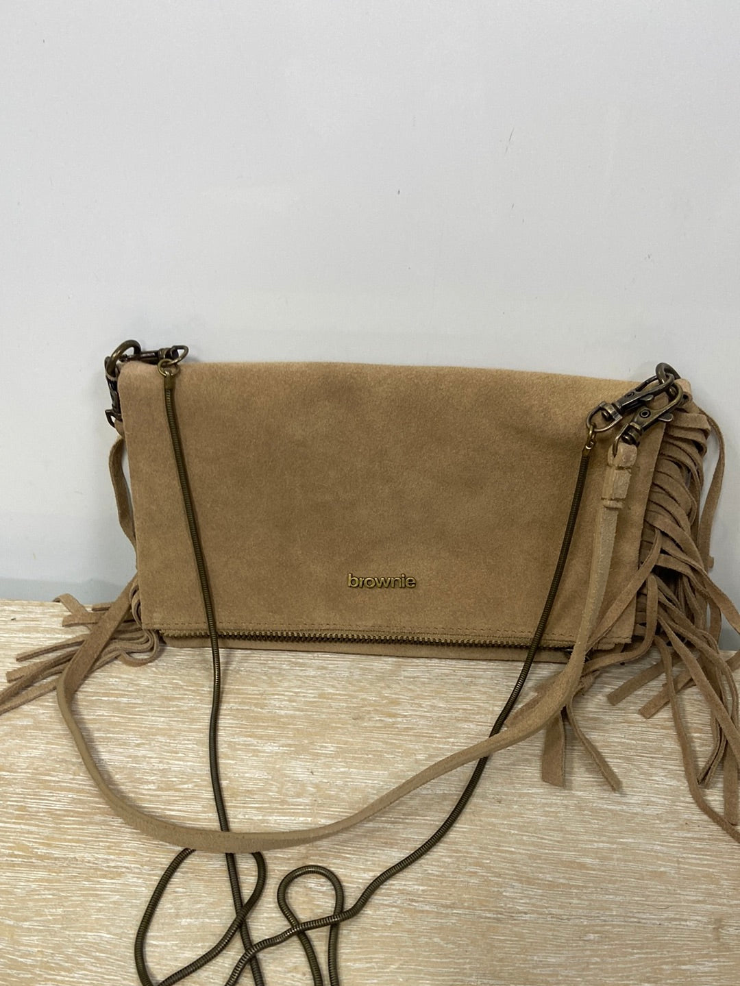 BROWNIE.Bolso piel camel flecos