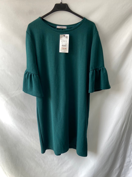 PULL&BEAR. Vestido verde mangas volante T.l