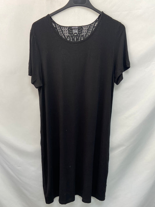 ESMARA. Vestido negro talla 36