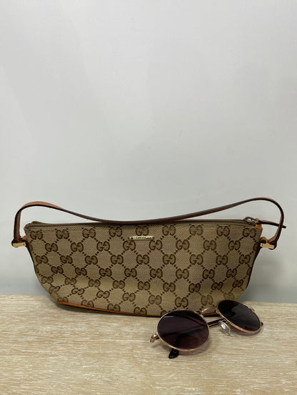 GUCCI. Bolso beige anagrama