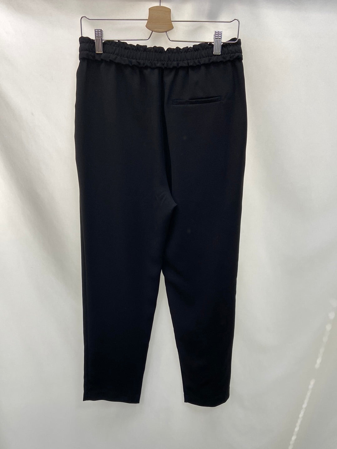 ZARA.Pantalones negros relajados T.M