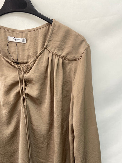 MANGO. Blusa beige cuerdas T.m