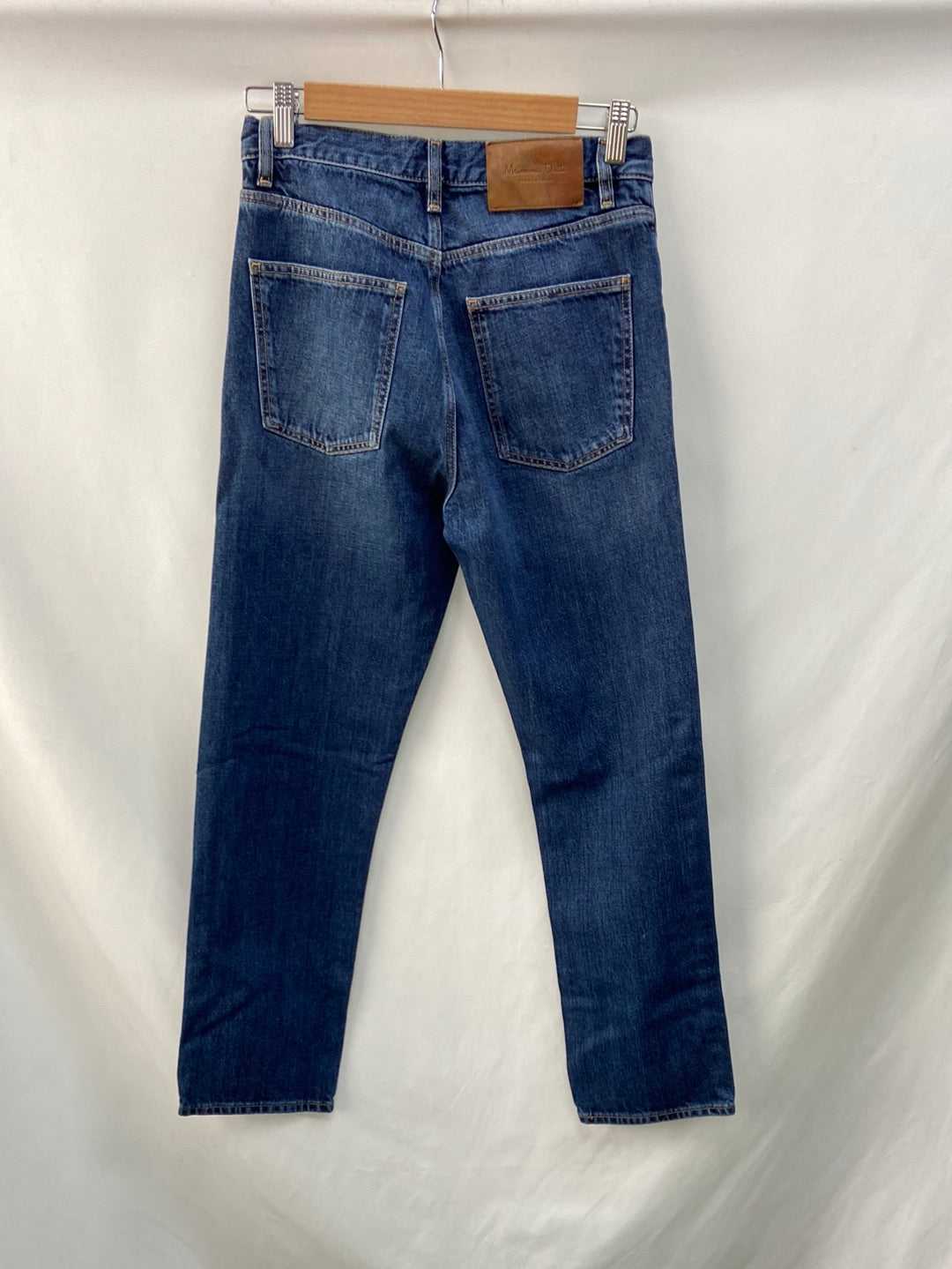 MASSIMO DUTTI.Pantalones vaqueros rectos T.34