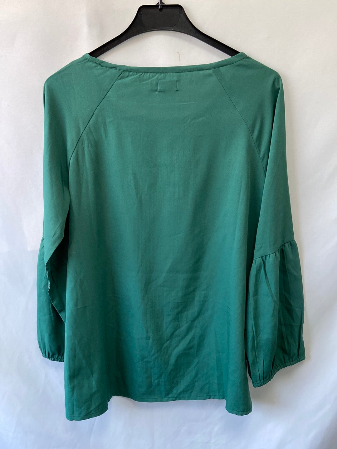 OTRAS.Blusa verde T.M