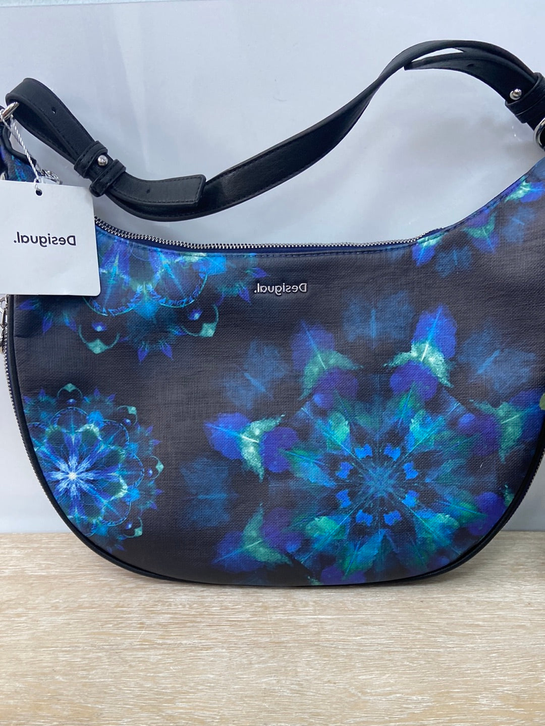 DESIGUAL. Bolso azul