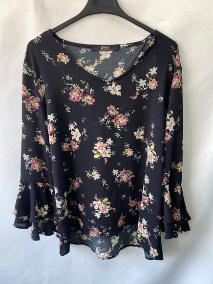 CHELA. Blusa negra flores talla L