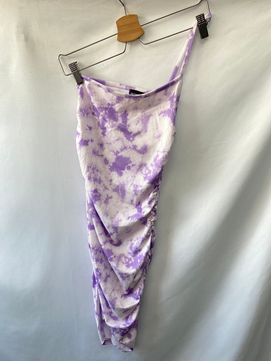 PRETTY LITTLE THING.Vestido tie dye T.36