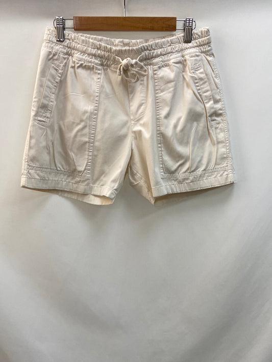 SHON MOTT.Shorts cortos blancos T.1(S)