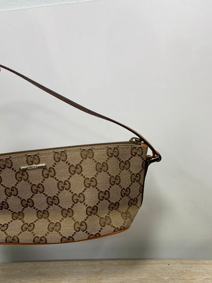 GUCCI. Bolso beige anagrama