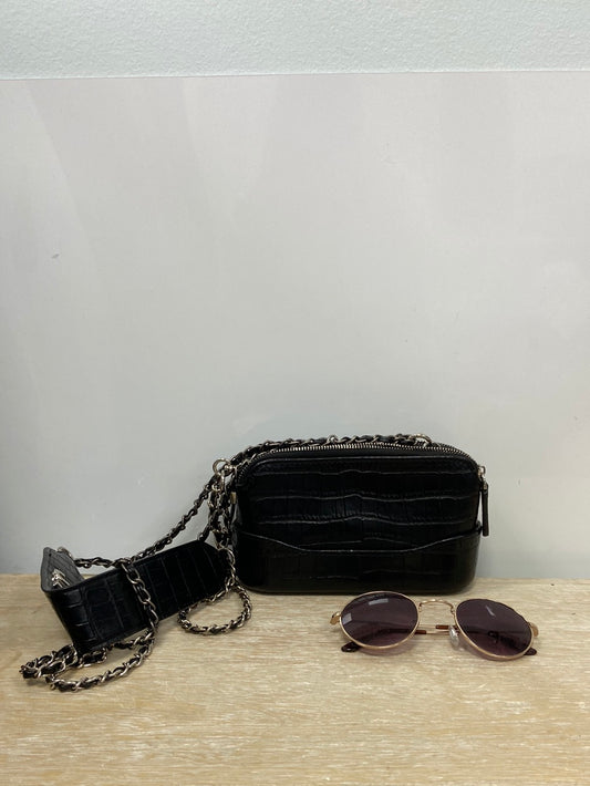 OTRAS.Bolso negro mini cadena