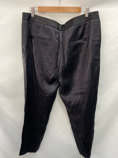 ZARA. Pantalones hilos plata satinados T.42