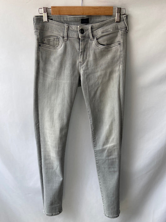 PEPE JEANS. Pantalón 38