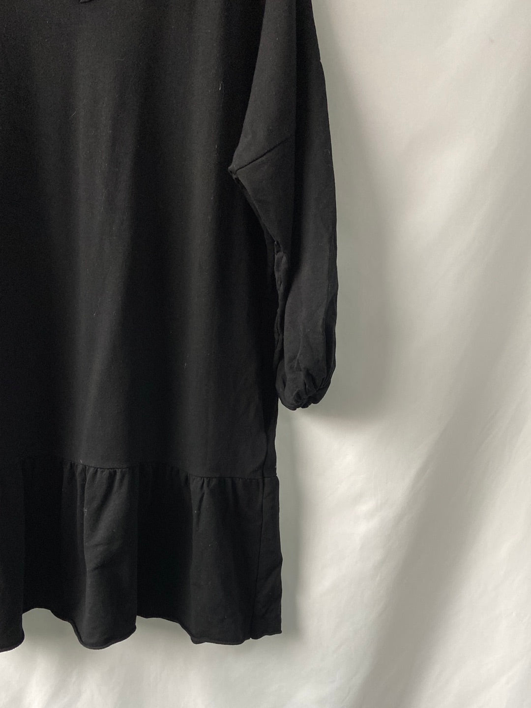 OTRAS.Vestido corto negro TU (M/L)