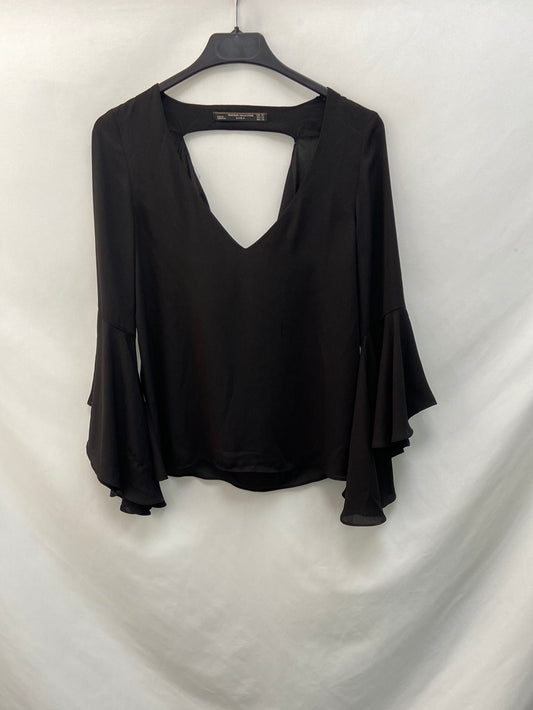 ZARA. Blusa negra T.xs