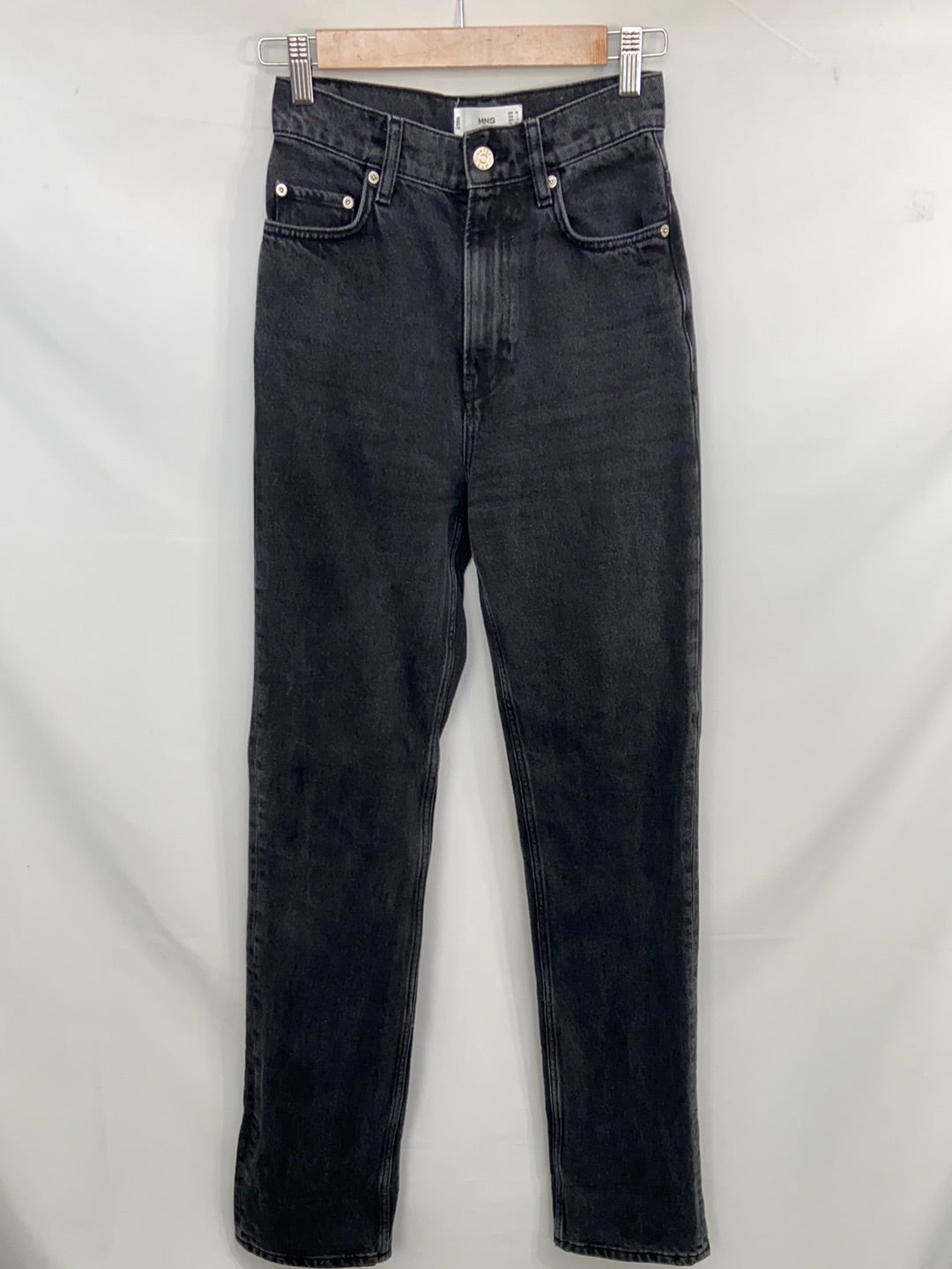 MANGO.Pantalones vaqueros negros T.32