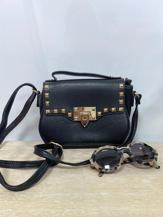 MONTSAINT.Bolso negro tachuelas