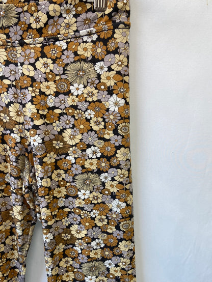 ANTIK BATIK.Pantalones flores T.s/m