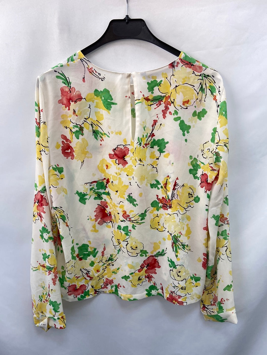 ZARA.Blusa flores T.m