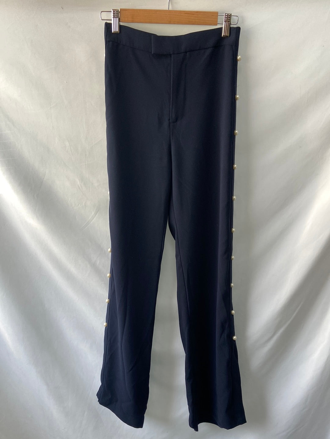 ZARA. Pantalón azul perlas T.xs