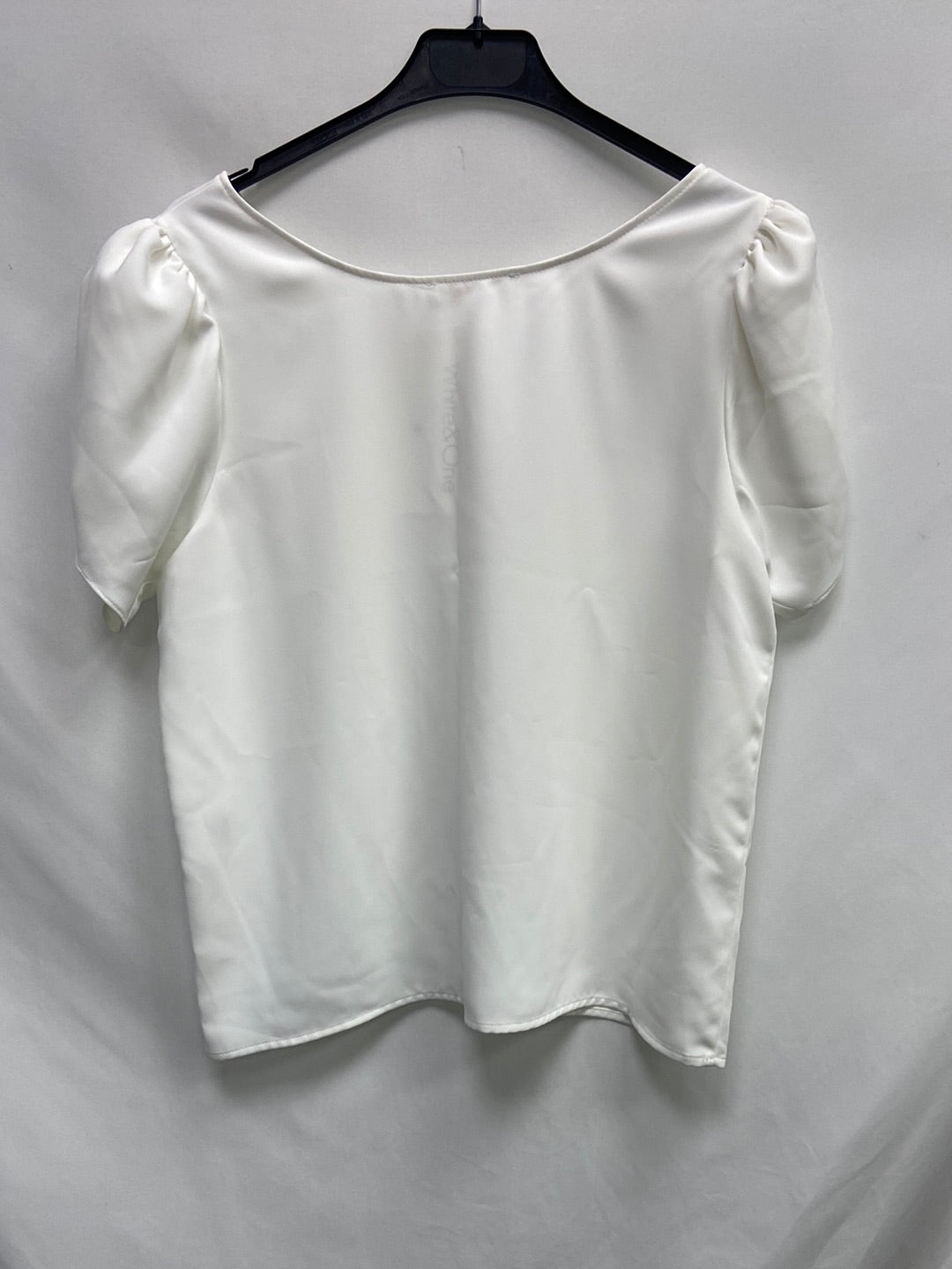 WHITE&ONE.Blusa blanca manga corta T.38 (Tara)