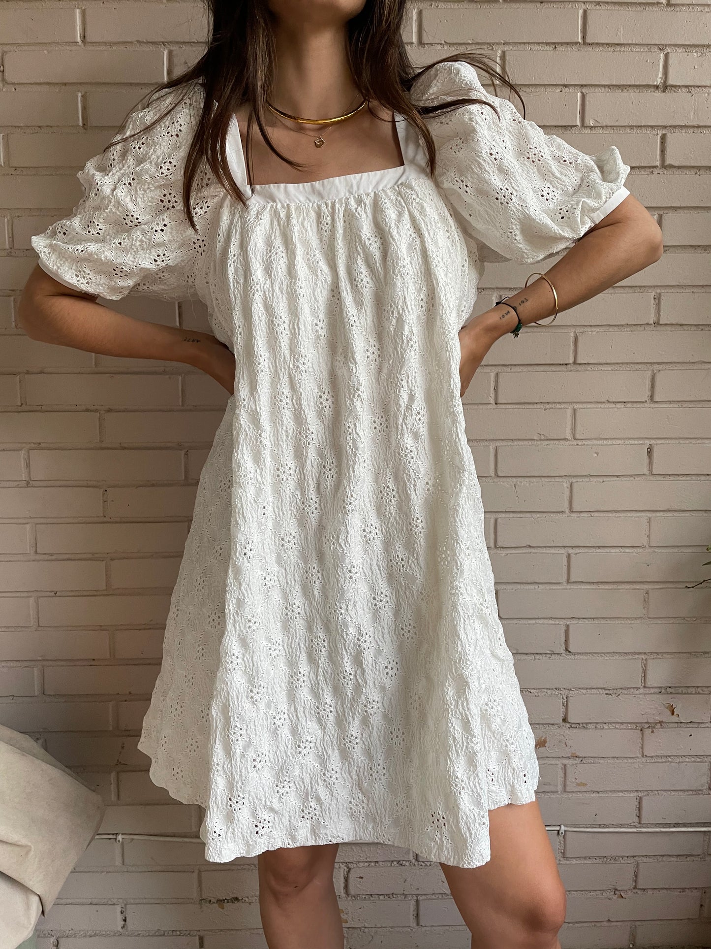 MAEVE x ANTHROPOLOGY. Vestido blanco troquelado T.s