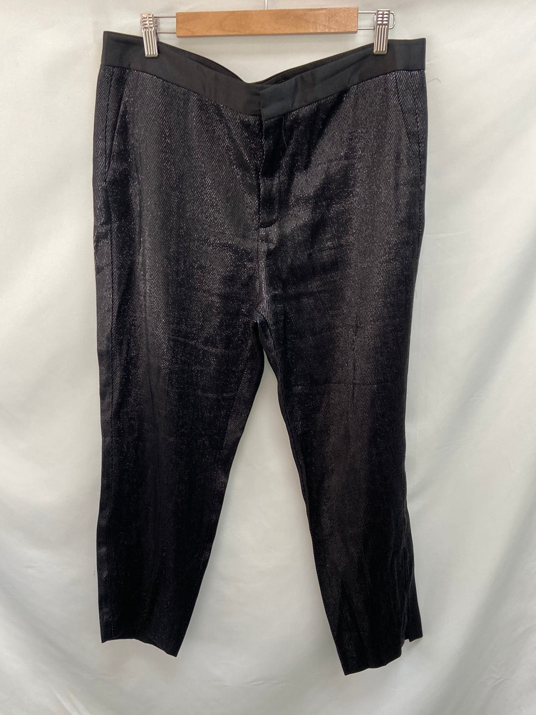 ZARA. Pantalones hilos plata satinados T.42