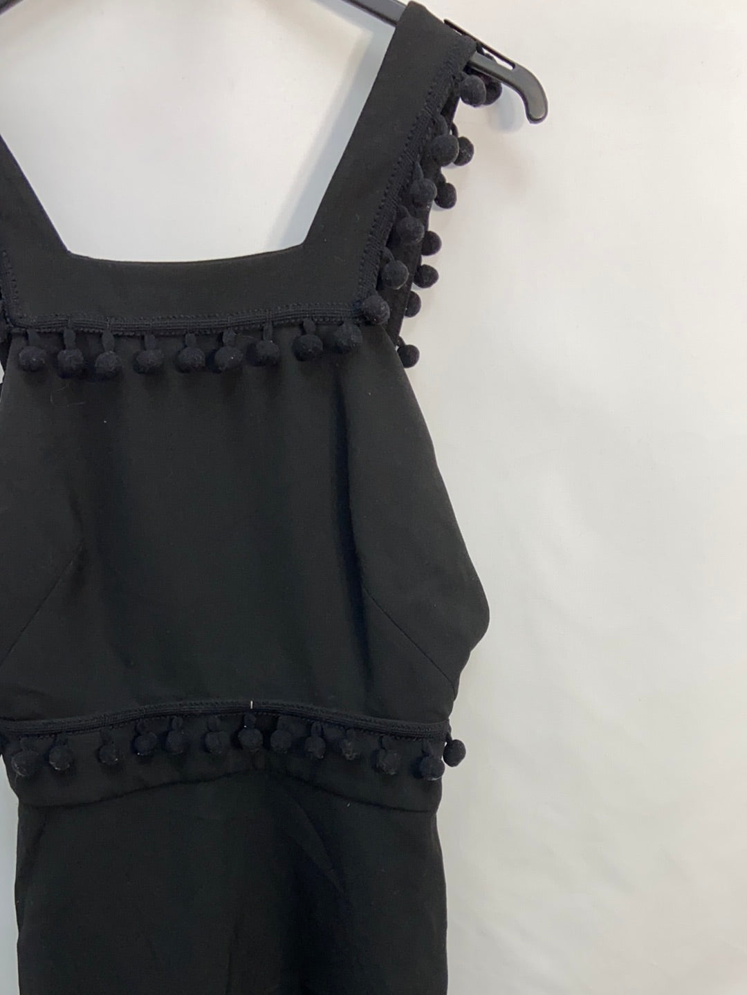 ZARA.Vestido negro borlas T.XS