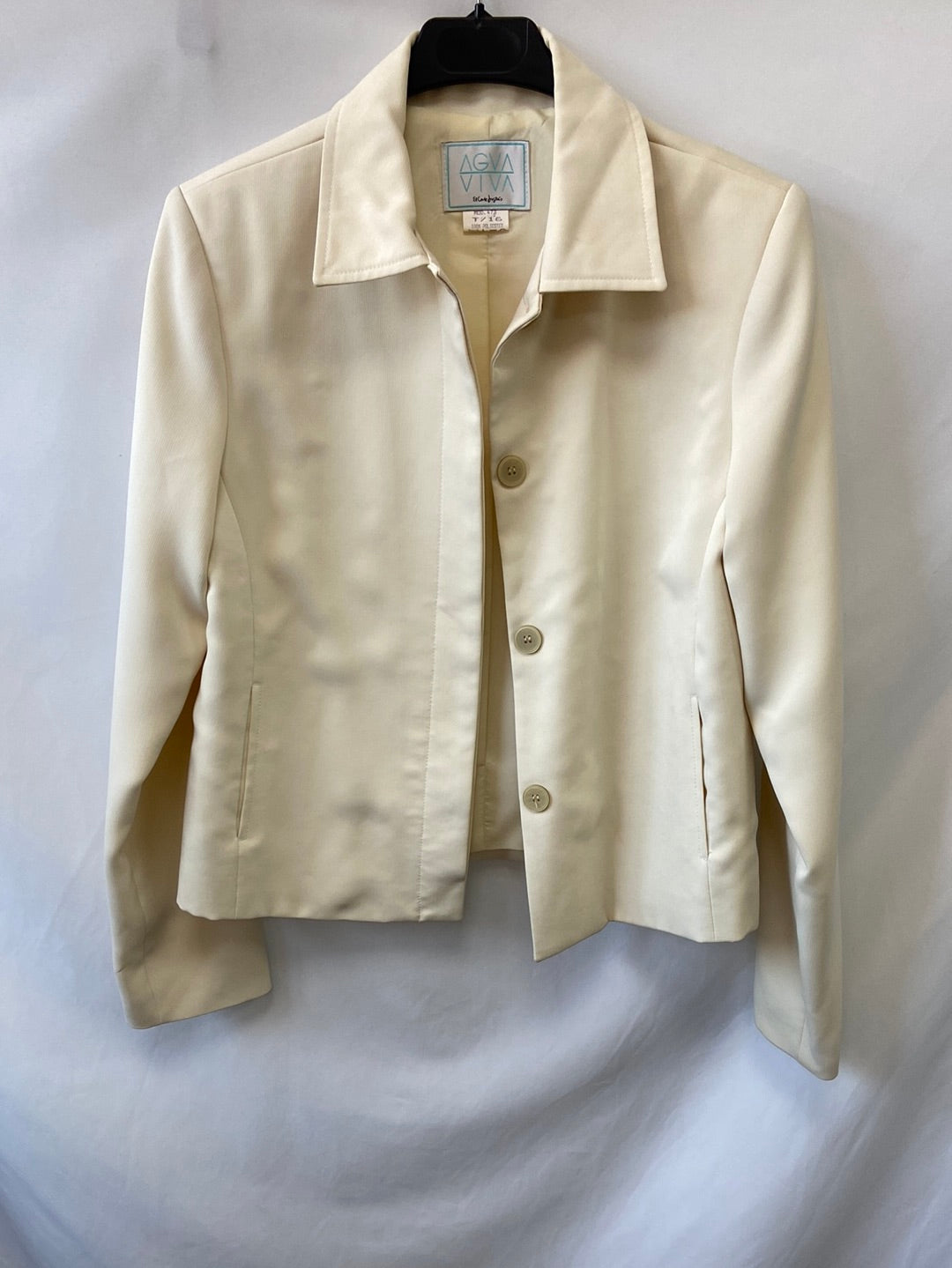 EL CORTE INGLÉS.Chaqueta beige botones litera T.16(M)