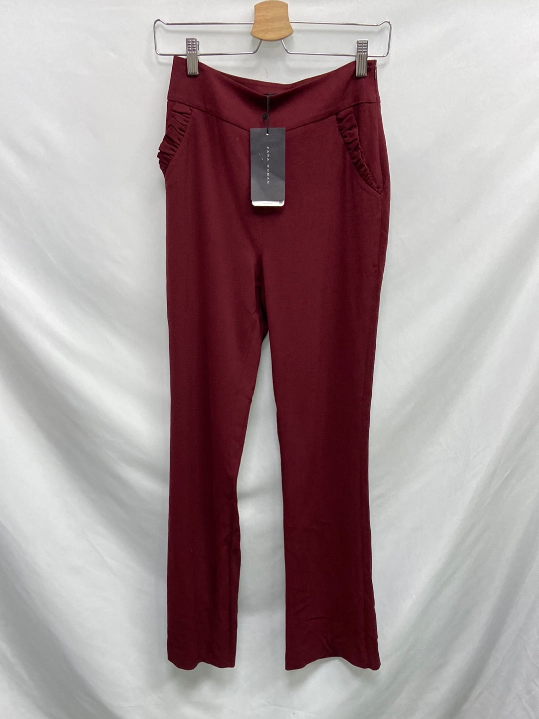 ZARA. Pantalones talla XS