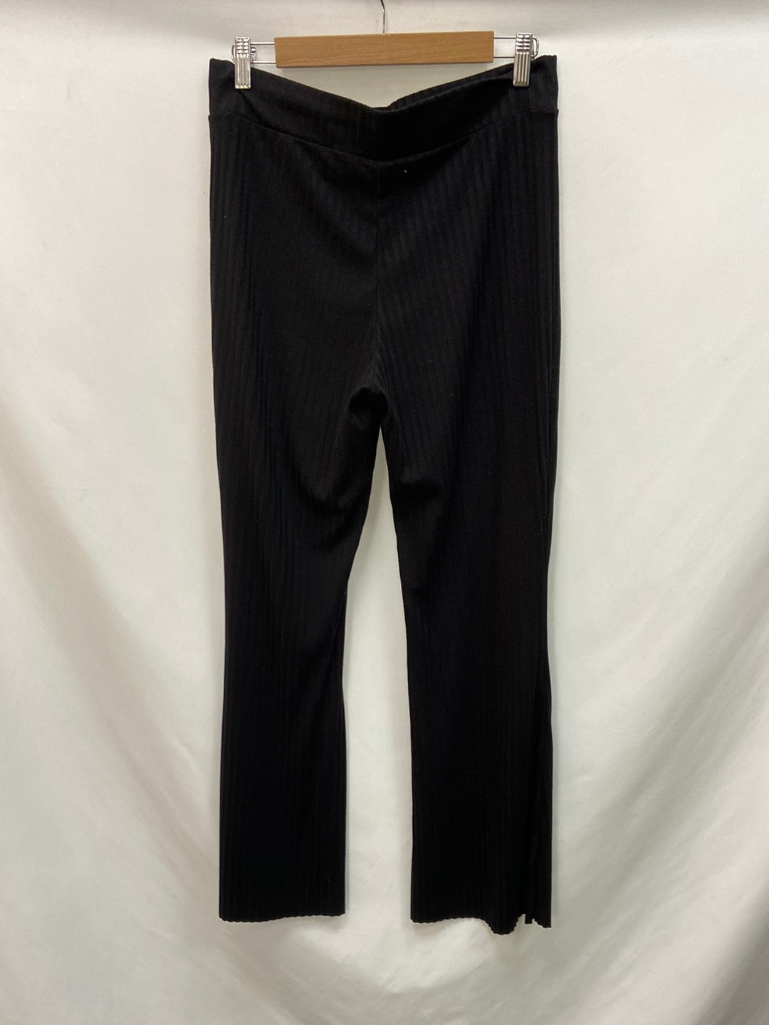 H&M.Pantalones canalé negros T.M