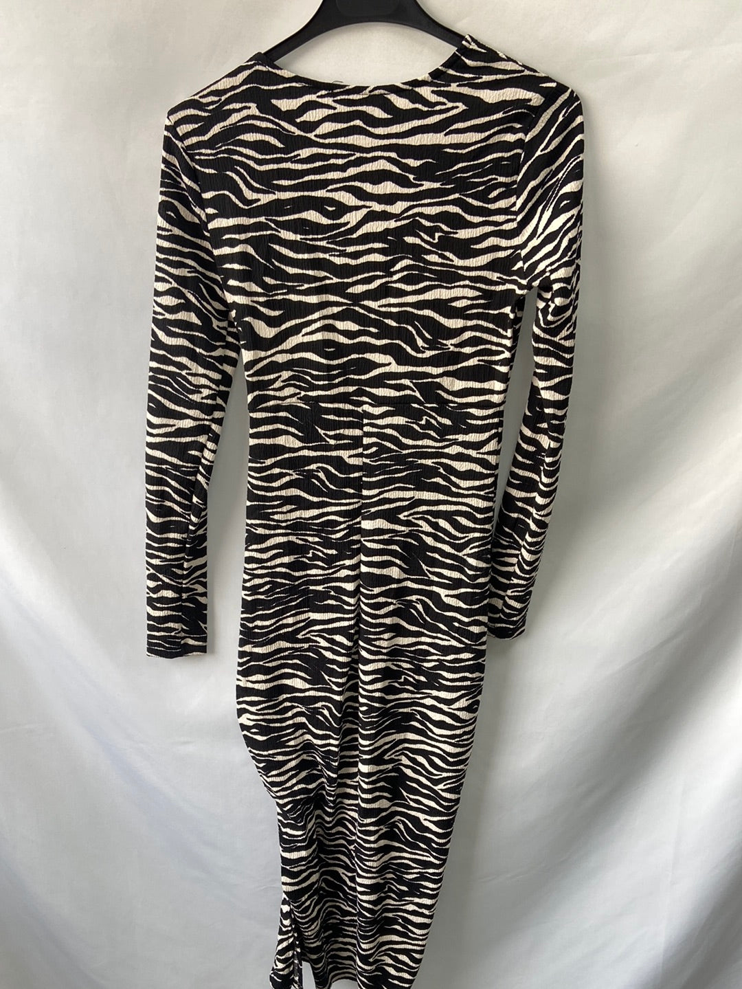 MARKET.BERSHKA.Vestido midi animal print T.S